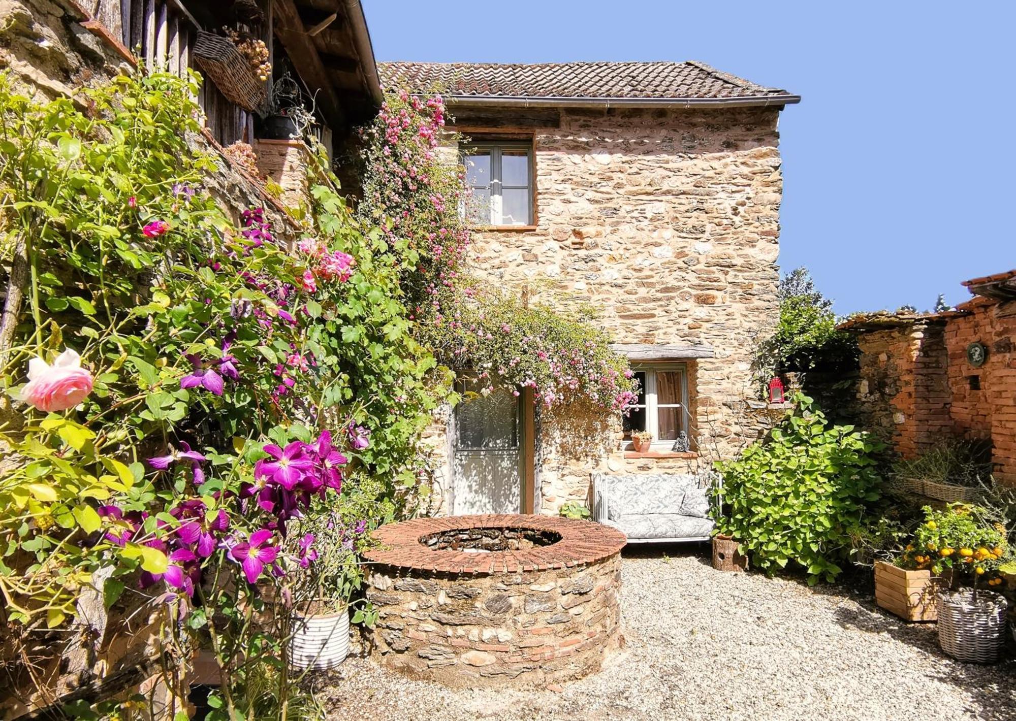 Chambres D'Hotes Le Puits D'Amour Mirandol-Bourgnounac Экстерьер фото