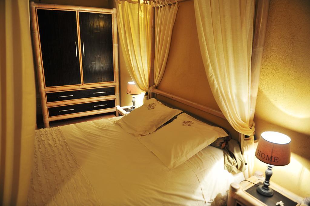 Chambres D'Hotes Le Puits D'Amour Mirandol-Bourgnounac Экстерьер фото